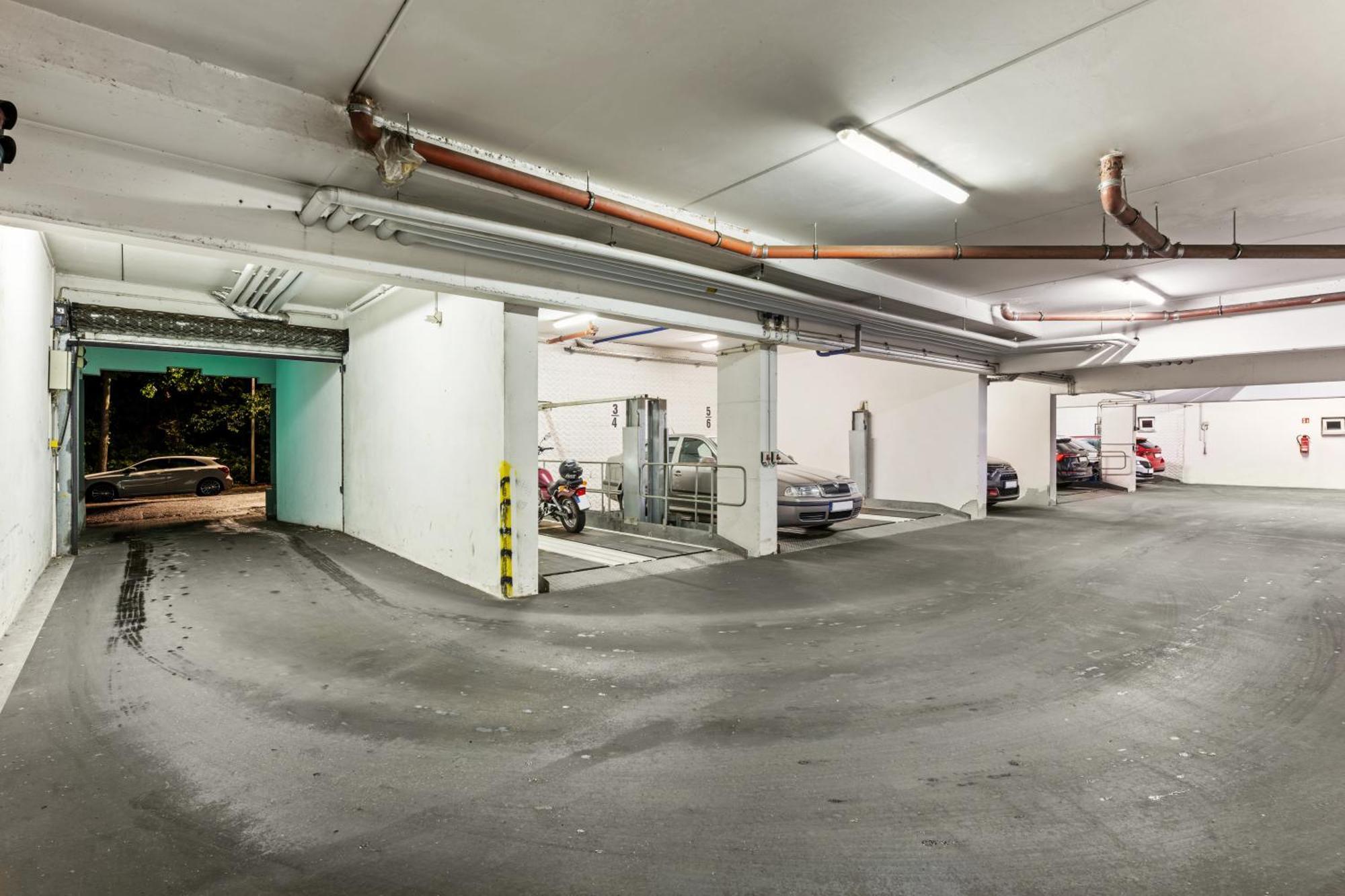 Edler Wohnraum Schwanenteich-Suite Mit Balkon, Kaffeevollautomat, Lift & Parkplatz Zwickau Eksteriør bilde
