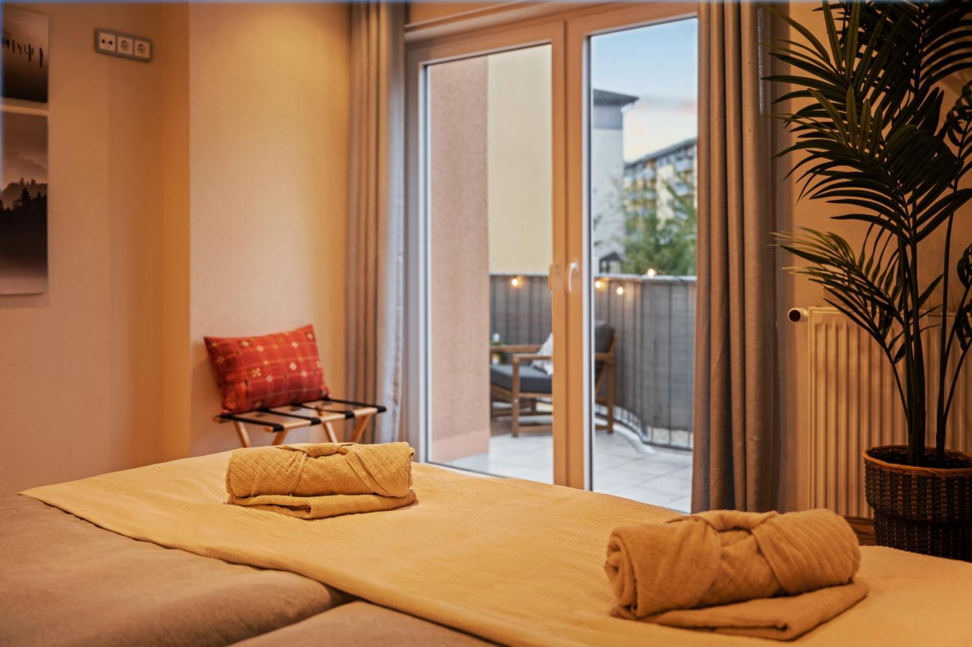 Edler Wohnraum Schwanenteich-Suite Mit Balkon, Kaffeevollautomat, Lift & Parkplatz Zwickau Eksteriør bilde