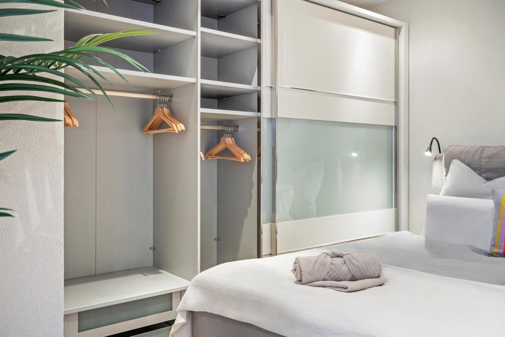 Edler Wohnraum Schwanenteich-Suite Mit Balkon, Kaffeevollautomat, Lift & Parkplatz Zwickau Eksteriør bilde